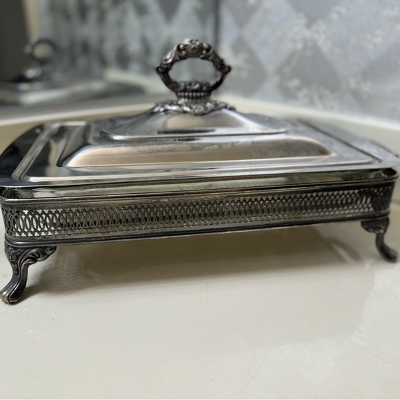 Vintage antique Silver Plate Vintage pc Covered Footed Casserole